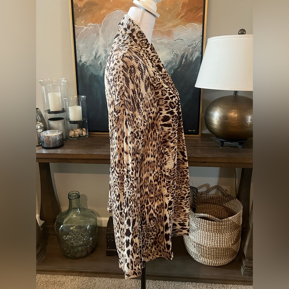 🖤 Chico’s Travelers Animal Print Open Front Cardigan Size 2 Large (L 12) 🐆 - Picture 5 of 9